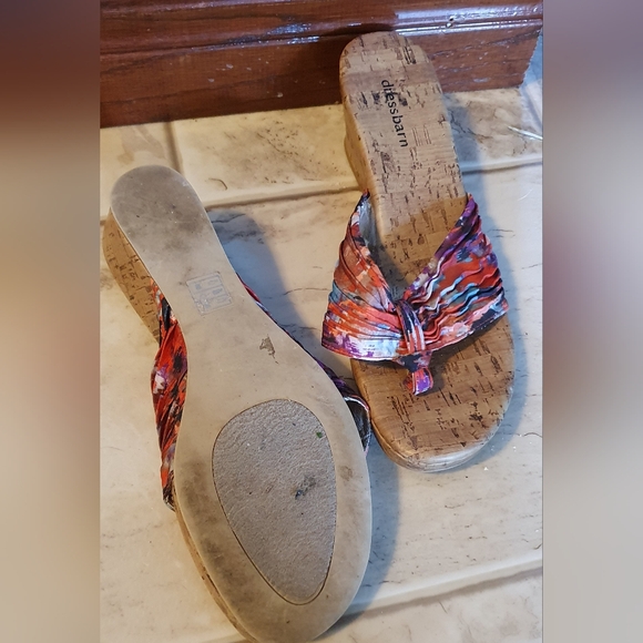 Dress Barn wedges - Picture 2 of 3